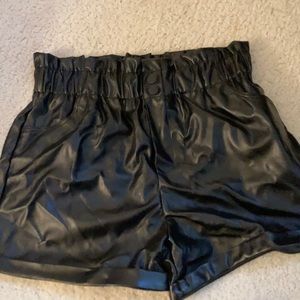 Medium black faux leather shorts from shine star